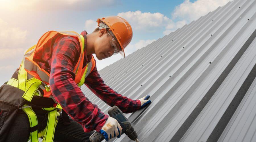 Professional Emergency Roof Repairs services in Roanoke, AL